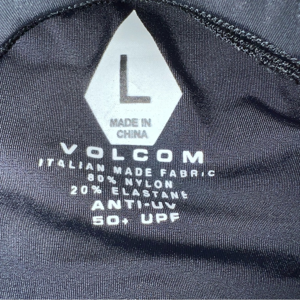 Surf Shirt - Picture 2 of 3